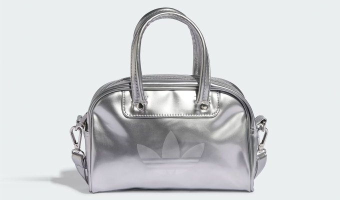 2000s athleisure adidas bowling bag