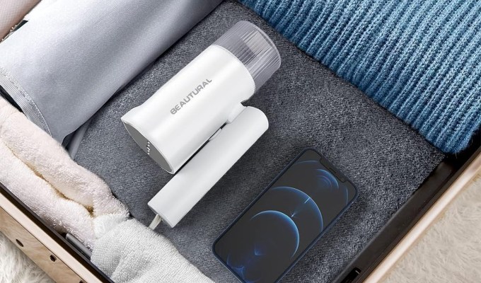 A close up of the Beautural Foldable Steamer in a bag.