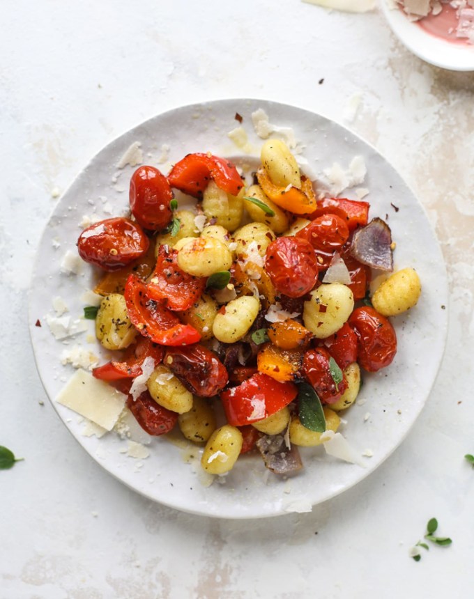 easy gnocchi recipes: sheet pan gnocchi with roasted vegetables