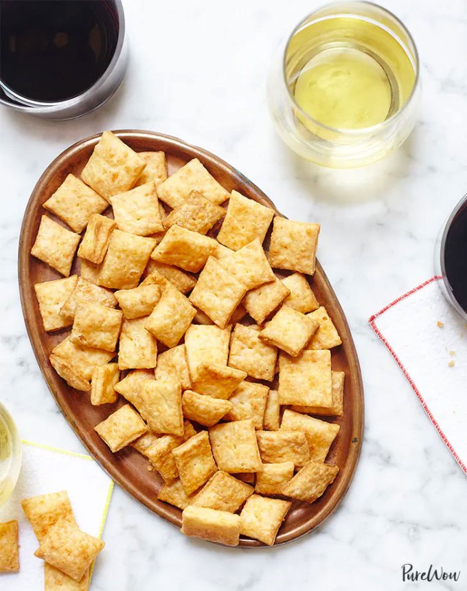 easy snacks to make at home: homemade cheese crackers