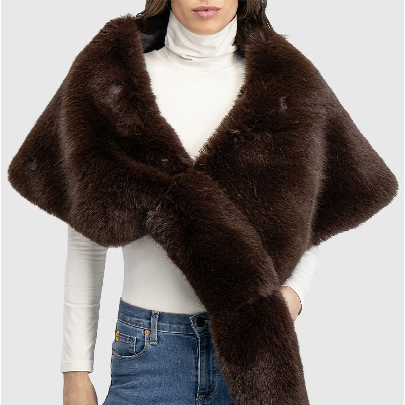 nyfw trends 2026 lyra grant faux fur stole