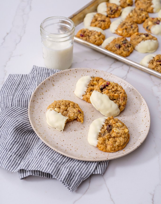 white chocolate cranberry oat cookies